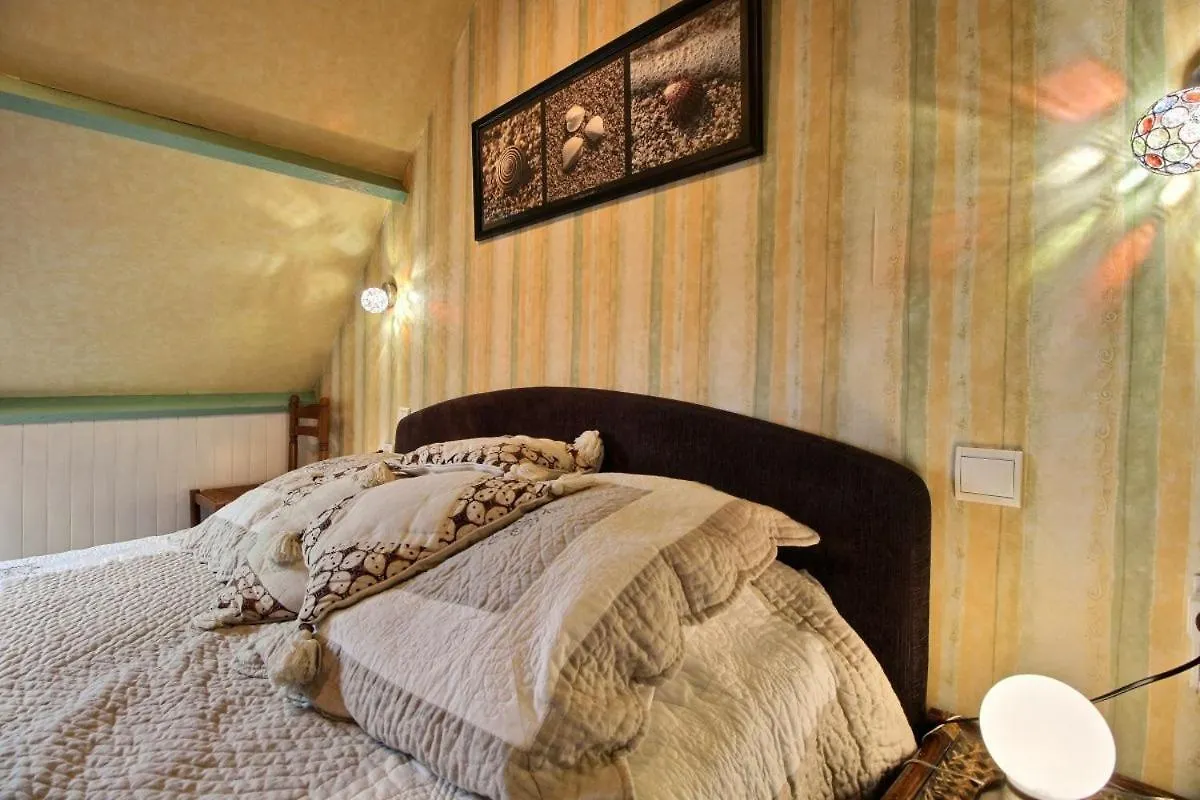 Holiday home Le Petit Moulin Kersigalec Villa Canihuel