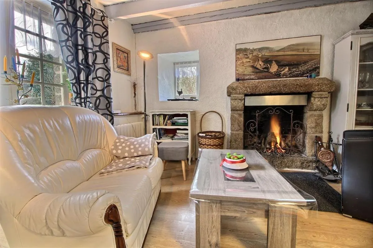 Holiday home Le Petit Moulin Kersigalec Villa Canihuel France